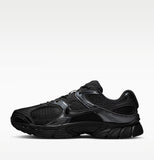 Nike V5 RNR HJ5228 002 Nero Scarpe Uomo Sportive Sneakers Running