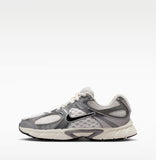 Nike V5 RNR Bianco Scarpe Shoes Ragazzo Sportive Sneakers Running HQ6411 100