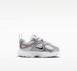 Nike V5 RNR Bianco Grigio Scarpe Bambino Infant Running Sneakers IR2949 100